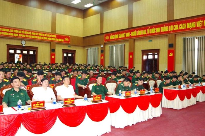 Đại biểu dự hội nghị.