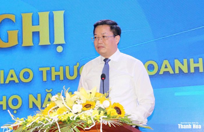 Thứ trưởng Bộ Tài chính Nguyễn Đức Tâm phát biểu tại hội nghị.