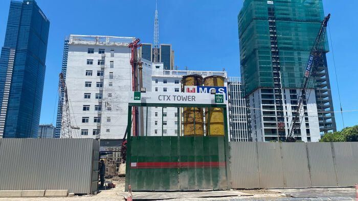 Bên cạnh CTX Tower, năm nay CTX Holdings còn có kế hoạch phát triển một số dự án khác. Cụ thể, doanh nghiệp sẽ tập trung hoàn thành giai đoạn đầu tư dự án Bản Mòng tại Sapa và đưa vào chạy thử. Tại Hà Nội, CTX Holdings đã ký hợp đồng hợp tác với Công ty TNHH MTX Đầu tư Xây dựng Phúc Thịnh để đầu tư Khu nhà ở Nam Hồng - Đông Anh. Ngoài ra, danh mục dở dang dài hạn của CTX Holdings còn một số cái tên khác như Champa Legend Resort and Spa; Oceanview Nha Trang; Trung tâm thương mại Kim Thành - Lào Cai.
