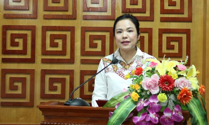 Đồng chí Nguyễn Thị Kim Dung phát biểu đề dẫn hội thảo. 