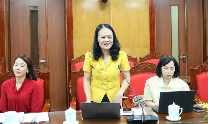  Đại diện Trường Chính trị Tô Hiệu thành phố Hải Phòng tham luận tại hội thảo. 