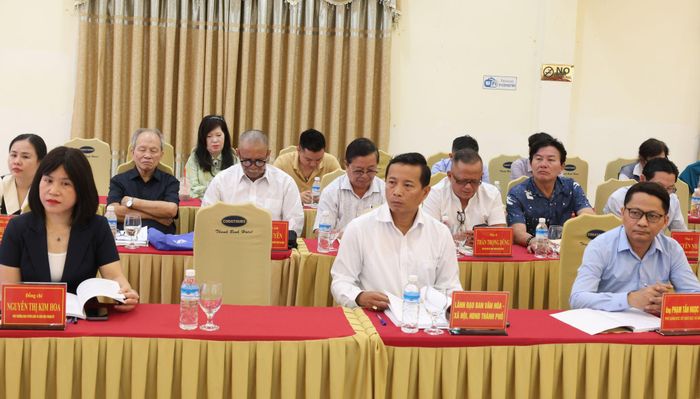 Hội thảo thu hút đông đảo các sở, ban, ngành tham dự. Ảnh: NGỌC HÀ