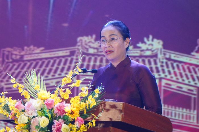 Phó Chủ tịch UBND thành phố Nguyễn Thị Anh Thi phát biểu khai mạc. Ảnh: VINH ANH