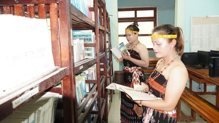 Mô hình "dân vận khéo" Thư viện số dành cho học sinh miền núi của Trường Cao đẳng Quảng Nam. Ảnh: D.Lệ