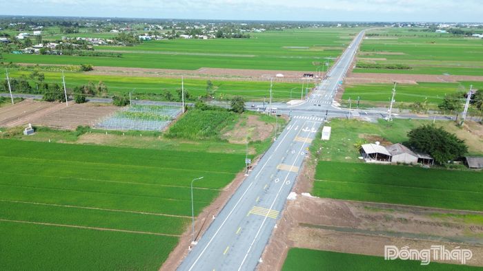Đường tỉnh 864 đoạn từ Long Bình đến Phước Trung nhìn từ trên cao.