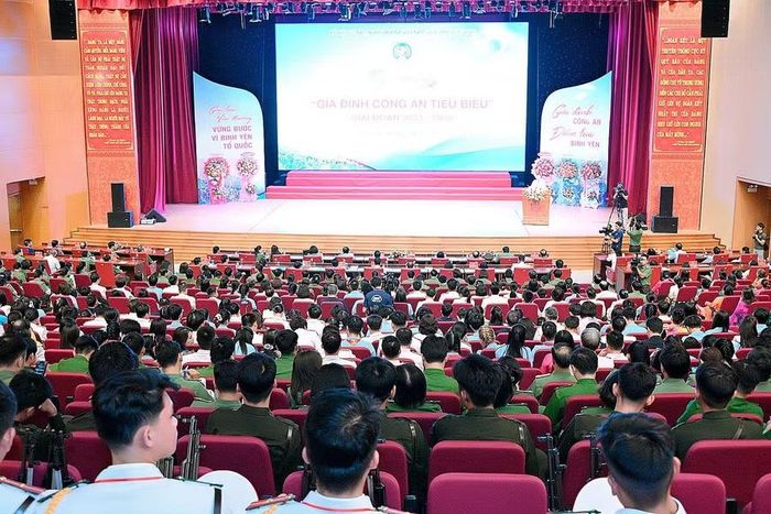  Quang cảnh lễ tuyên dương. Ảnh: Đức Thụy 