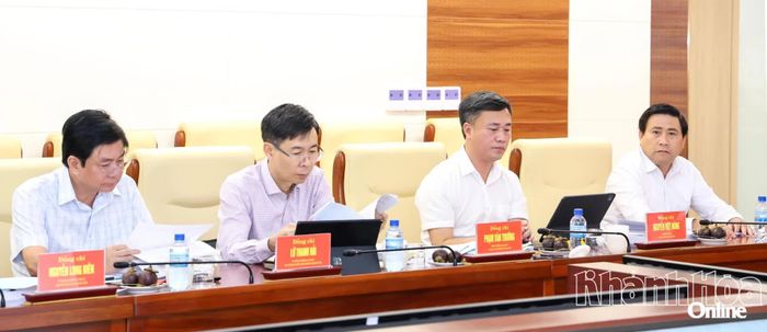 Các đồng chí lãnh đạo cơ quan Trung ương và tỉnh dự hội nghị.