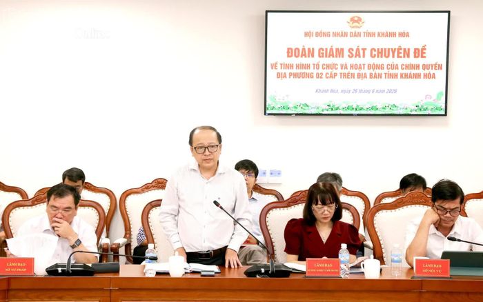 Lãnh đạo Sở Y tế phát biểu tại buổi làm việc.