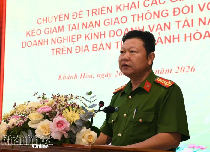 Đại tá Lê Quang Dũng - Phó Giám đốc Công an tỉnh phát biểu chỉ đạo hội nghị.