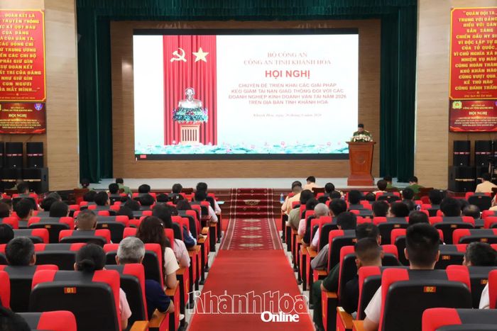 Quang cảnh hội nghị.
