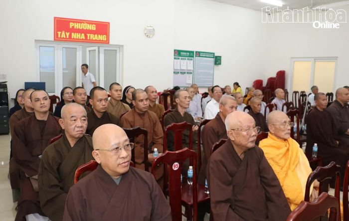 Quang cảnh hội nghị.
