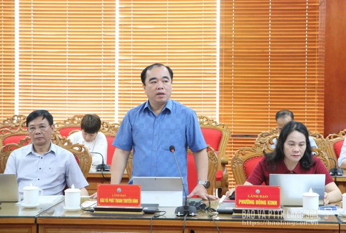 Lãnh đạo Báo và Phát thanh, Truyền hình Lạng Sơn phát biểu ý kiến tại cuộc họp