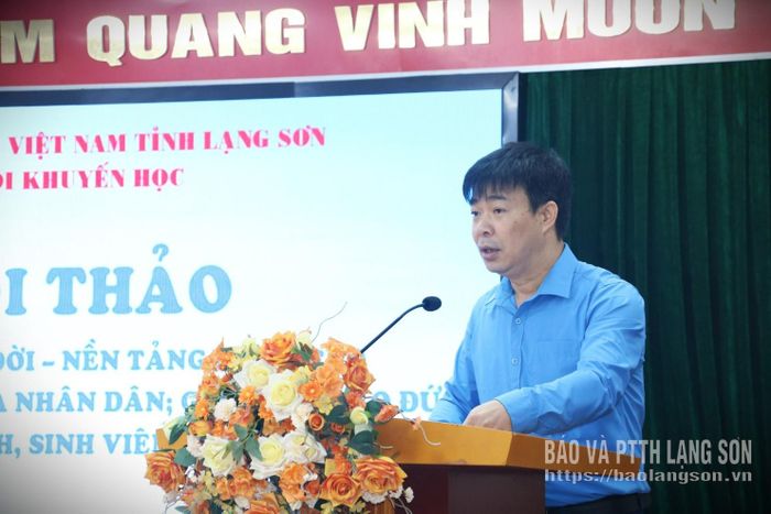 Đại diện Liên đoàn Lao động tỉnh tham luận tại hội thảo