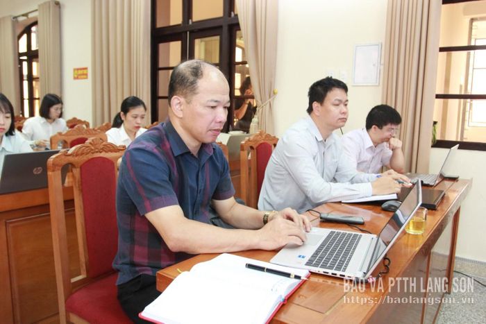 Học viên tham lớp bồi dưỡng