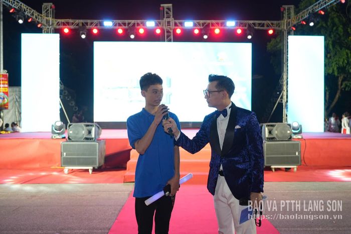 Thanh niên trên địa bàn tỉnh giao lưu trả lời câu hỏi liên quan đến Luật Phòng, chống ma túy năm 2025 tại chương trình