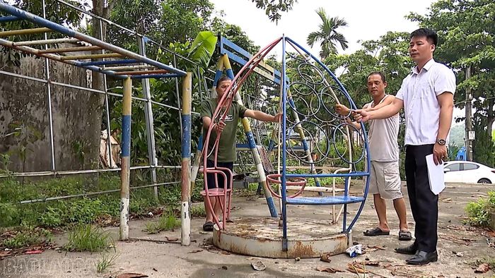 Nhiều thiết bị tại điểm vui chơi, giải trí và thể thao dành cho trẻ em và người cao tuổi của xã Quy Mông đã hư hỏng, không còn bảo đảm điều kiện phục vụ người dân.