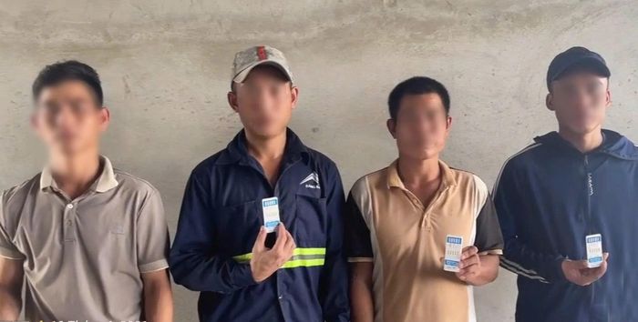 Tổ công tác lưu động kiểm tra, rà soát các trường hợp thuộc diện quản lý về ma túy đang vắng mặt tại địa phương tại tỉnh Quảng Ninh.