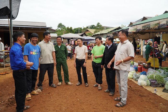 Công tác tuyên truyền, vận động Nhân dân đoàn kết, xây dựng cuộc sống ấm no, hạnh phúc luôn được cán bộ cơ sở xã Quảng Sơn thực hiện thường xuyên, liên tục