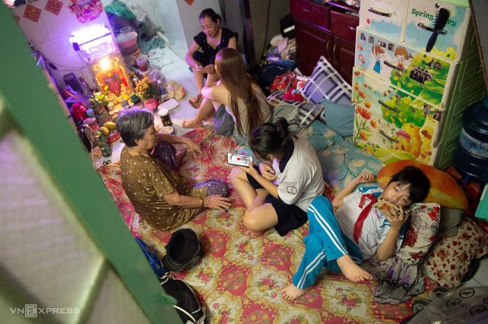 Cuộc sống trong khu Mả Lạng, Phường Bến Thành. (Ảnh: Thanh Tùng).