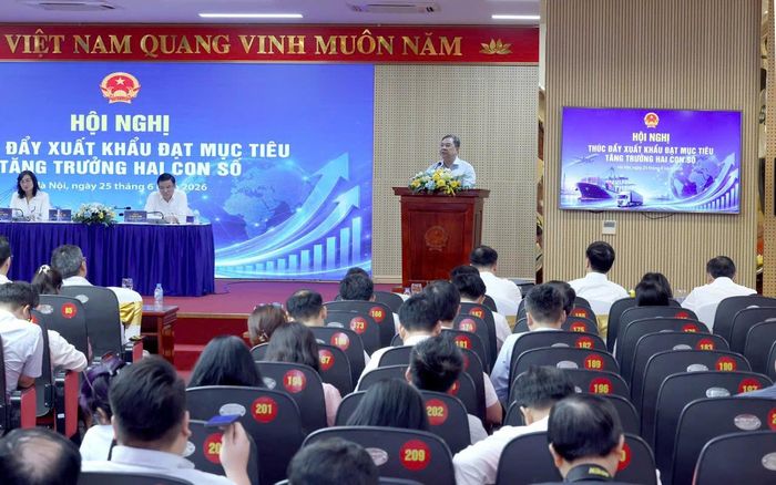 Quang cảnh diễn ra hội nghị