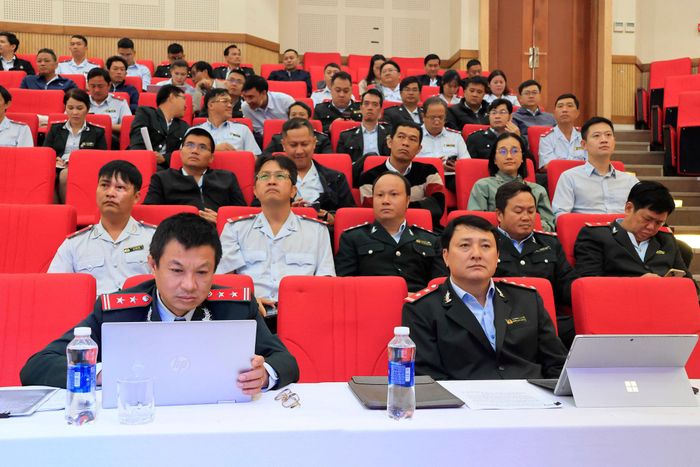 Các đại biểu tham dự hội nghị