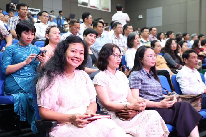 Các đại biểu tham dự Hội nghị sơ kết của Đảng ủy Báo và PTTH Lâm Đồng
