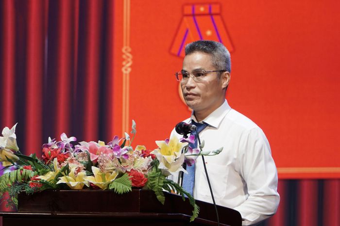 Lãnh đạo Sở Nội vụ Lâm Đồng thông qua các quyết định của Chủ tịch nước