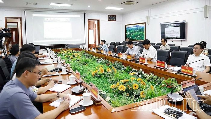 Các đại biểu dự hội nghị tại điểm cầu Phú Thọ.