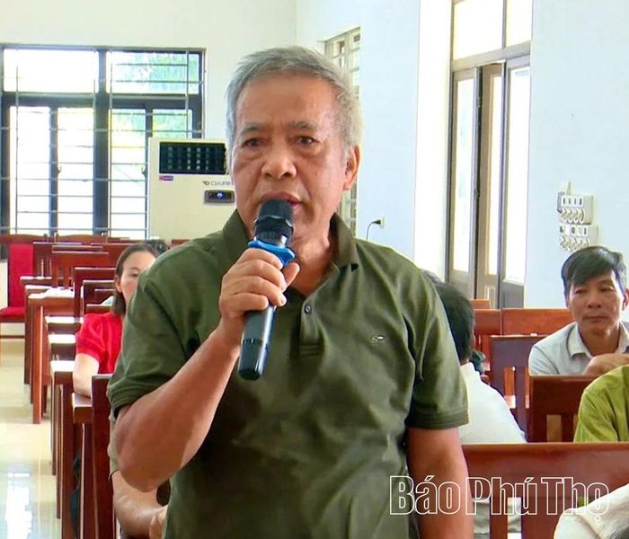 Đại diện lãnh đạo các thôn phát biểu ý kiến.