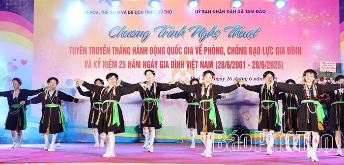 Các tiết mục văn nghệ đặc sắc tại chương trình.