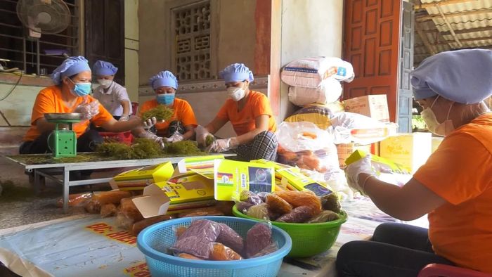 Cơ sở sản xuất miến Loan Hảo liên kết các nông sản địa phương - Ảnh: M.H