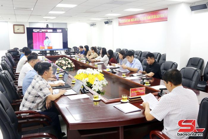 Các đại biểu dự hội nghị tại điểm cầu tỉnh Sơn La.