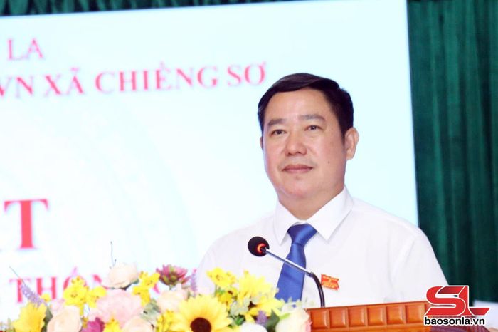 Lãnh đạo Bí thư Đảng ủy xã Chiềng Sơ phát biểu tại cuộc gặp mặt.