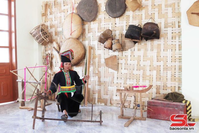 Không gian văn hóa dân tộc bản Nà Lếch.