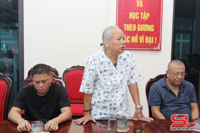 Các đại biểu tham luận tại Đại hội