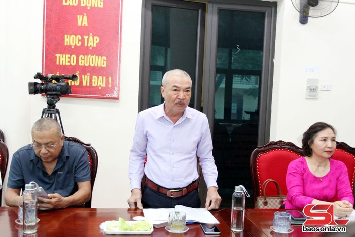 Đồng chí Lê Chương, Chủ tịch Hội Liên hiệp Văn học Nghệ thuật tỉnh Sơn La, phát biểu chỉ đạo tại Đại hội