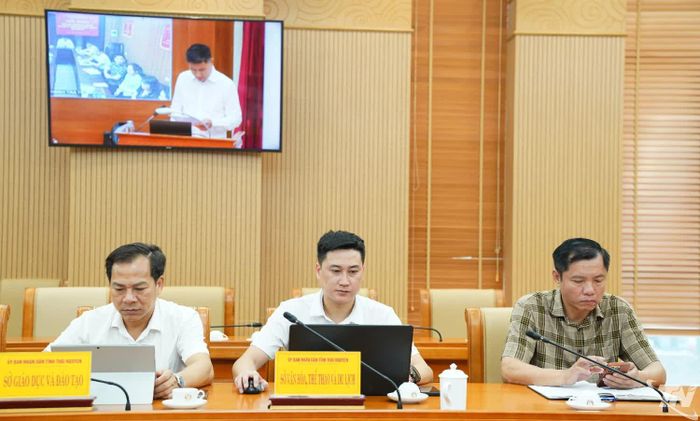 Đại biểu dự Hội nghị.
