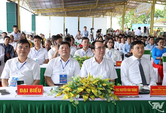 Các đại biểu tham dự Đại hội Hội Doanh nghiệp xã Đại Phúc lần thứ I.
