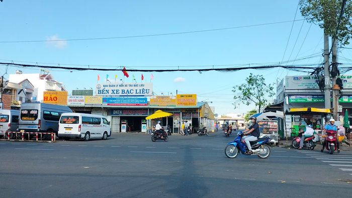 Bến xe Bạc Liêu (đường Trần Phú, phường Bạc Liêu, tỉnh Cà Mau) gặp khó khăn về kinh phí tự chủ để lắp đặt hệ thống thu phí không dừng.