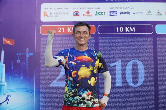 Anh Ngô Văn Trường (57 tuổi, ngụ TP.HCM) đã đến Vũng Tàu từ ngày 26/6 để sẵn sàng cho giải chạy.
