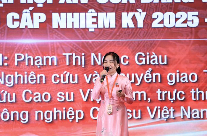 Thí sinh Phạm Thị Ngọc Giàu đến từ Đảng bộ Tập đoàn Công nghiệp Cao su Việt Nam