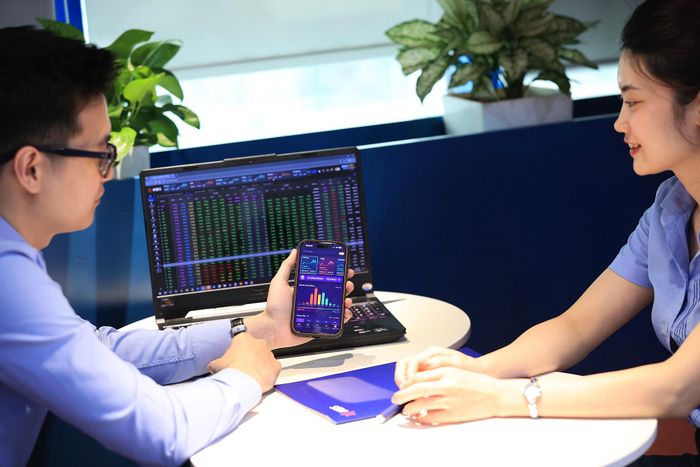 VN-Index khép lại tuần giao dịch với diễn biến tích cực. Ảnh Đức Thanh