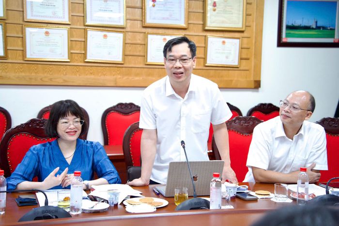 Phó Chủ nhiệm Ủy ban Khoa học, Công nghệ và Môi trường Đỗ Đức Hồng Hà phát biểu