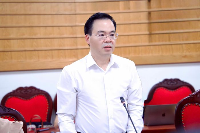 Phó Chủ nhiệm Ủy ban Khoa học, Công nghệ và Môi trường Trần Văn Khải phát biểu