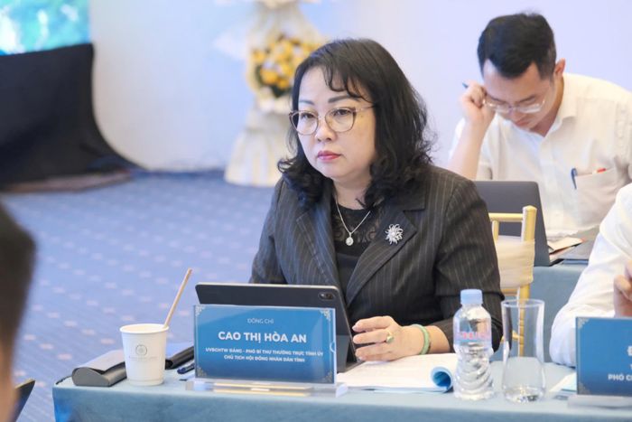 Chủ tịch HĐND tỉnh Đắk Lắk Cao Thị Hòa An tham dự hội thảo