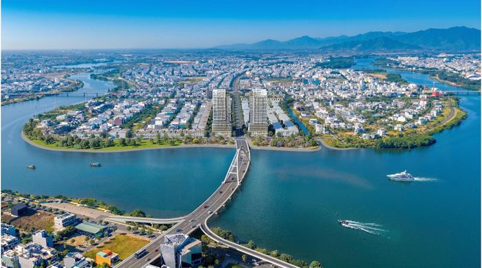 S-Light Tower - biểu tượng sống mới vươn mình tại ngã ba sông Hàn, sông Cẩm Lệ và sông Đô Tỏa. Ảnh: Sun Property. 