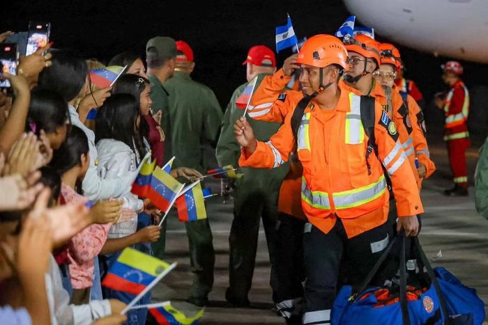 Đội cứu trợ của El Salvador lên đường sang Venezuela. Ảnh Bộ Thông tin và Truyền thông Venezuela.