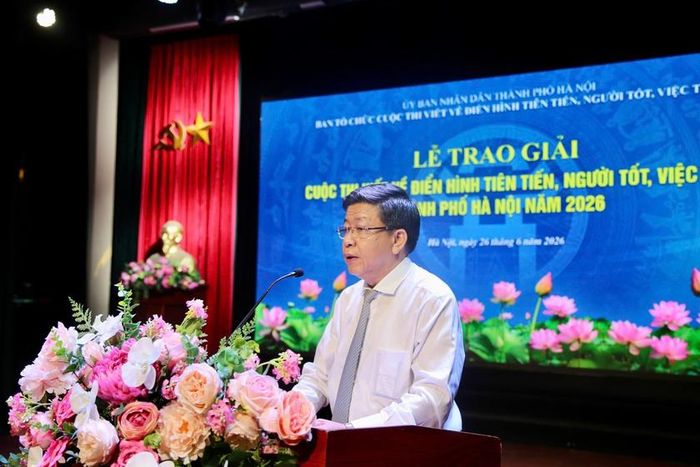 Đồng chí Dương Đức Tuấn - Ủy viên Ban thường vụ Thành ủy, Phó chủ tịch Thường trực Ủy ban nhân dân Thành phố Hà Nội, Trưởng Ban Tổ chức Cuộc thi phát biểu tại buổi lễ. Ảnh: Thiên Ân
