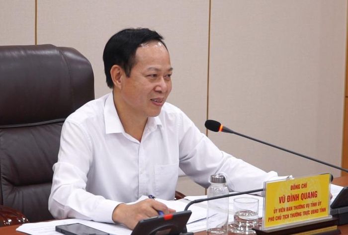 Phó Chủ tịch Thường trực UBND tỉnh Vũ Đình Quang kết luận cuộc họp.