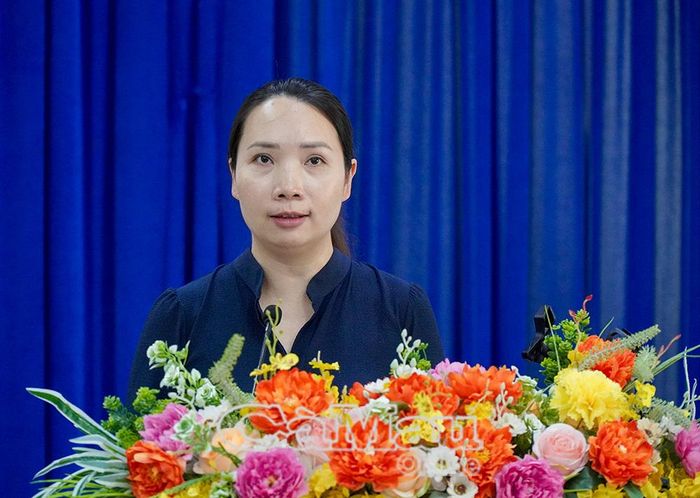 Bà Nguyễn Ngọc Hằng, Quản lý dự án Save the Children Việt Nam phát biểu tại lễ tổng kết Dự án.